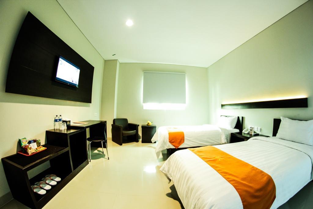 Alpha Hotel