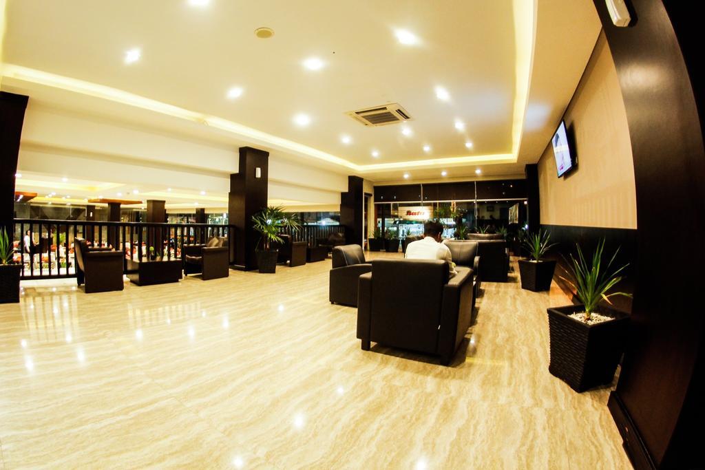 Hotel Alpha