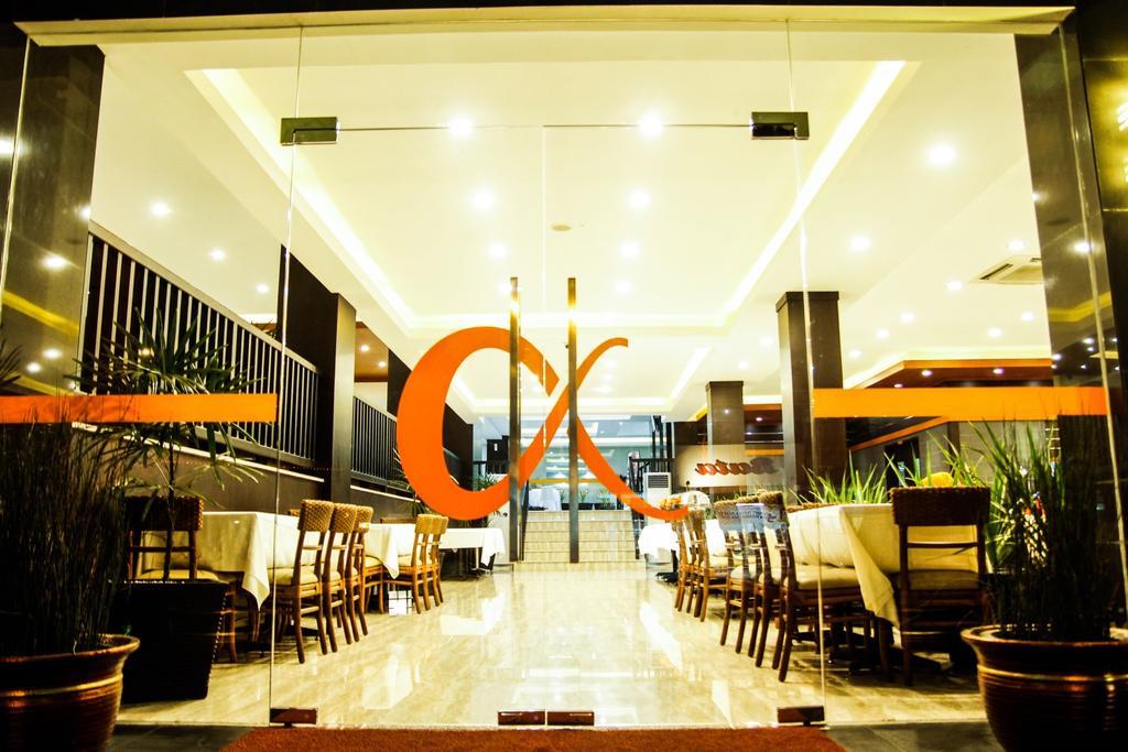 Alpha Hotel