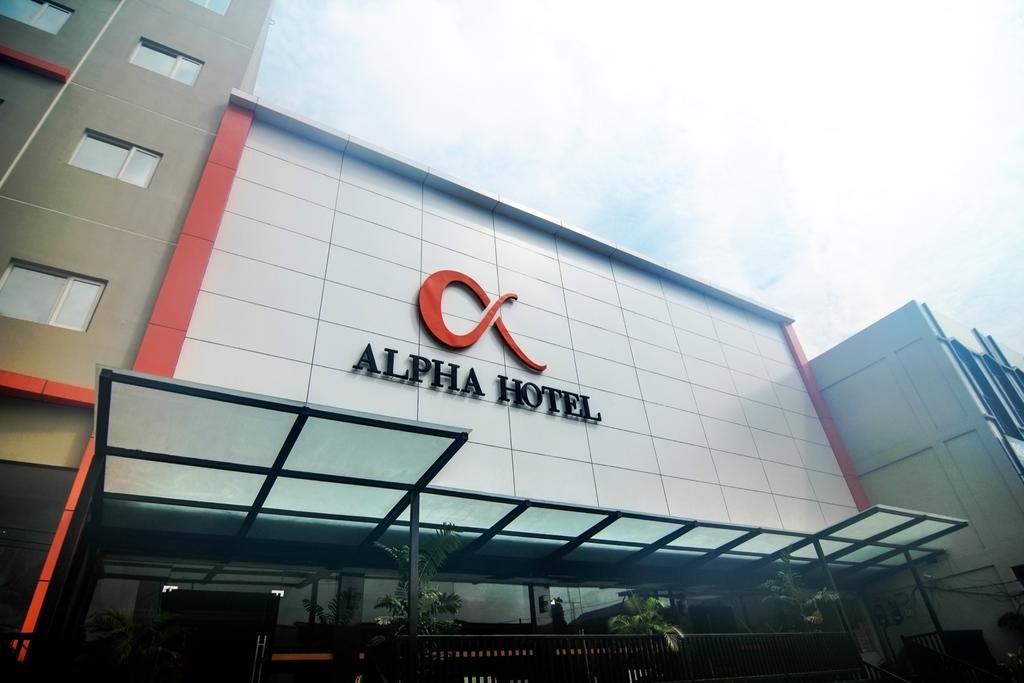 Hotel Alpha