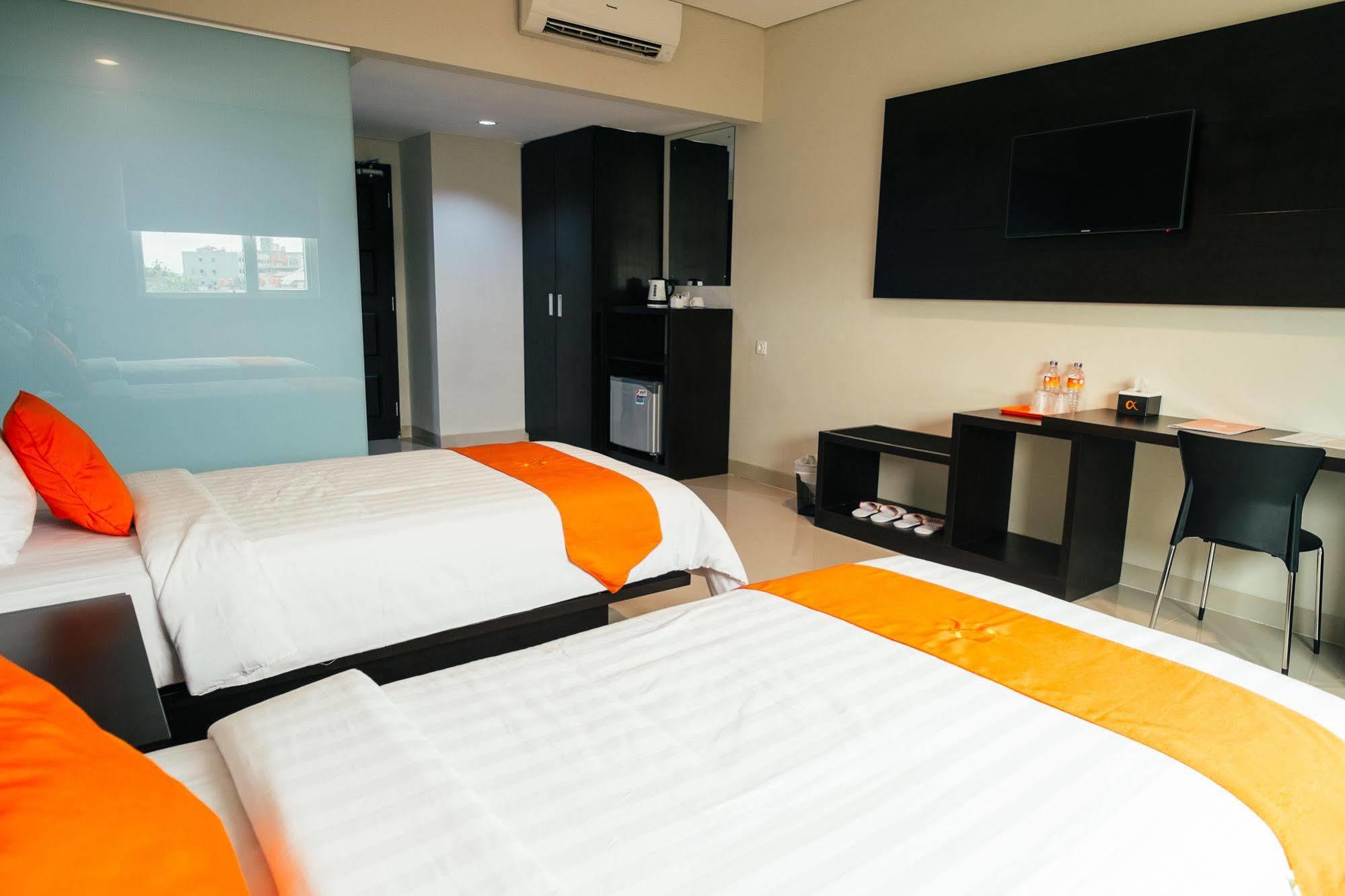 Alpha Hotel 3*