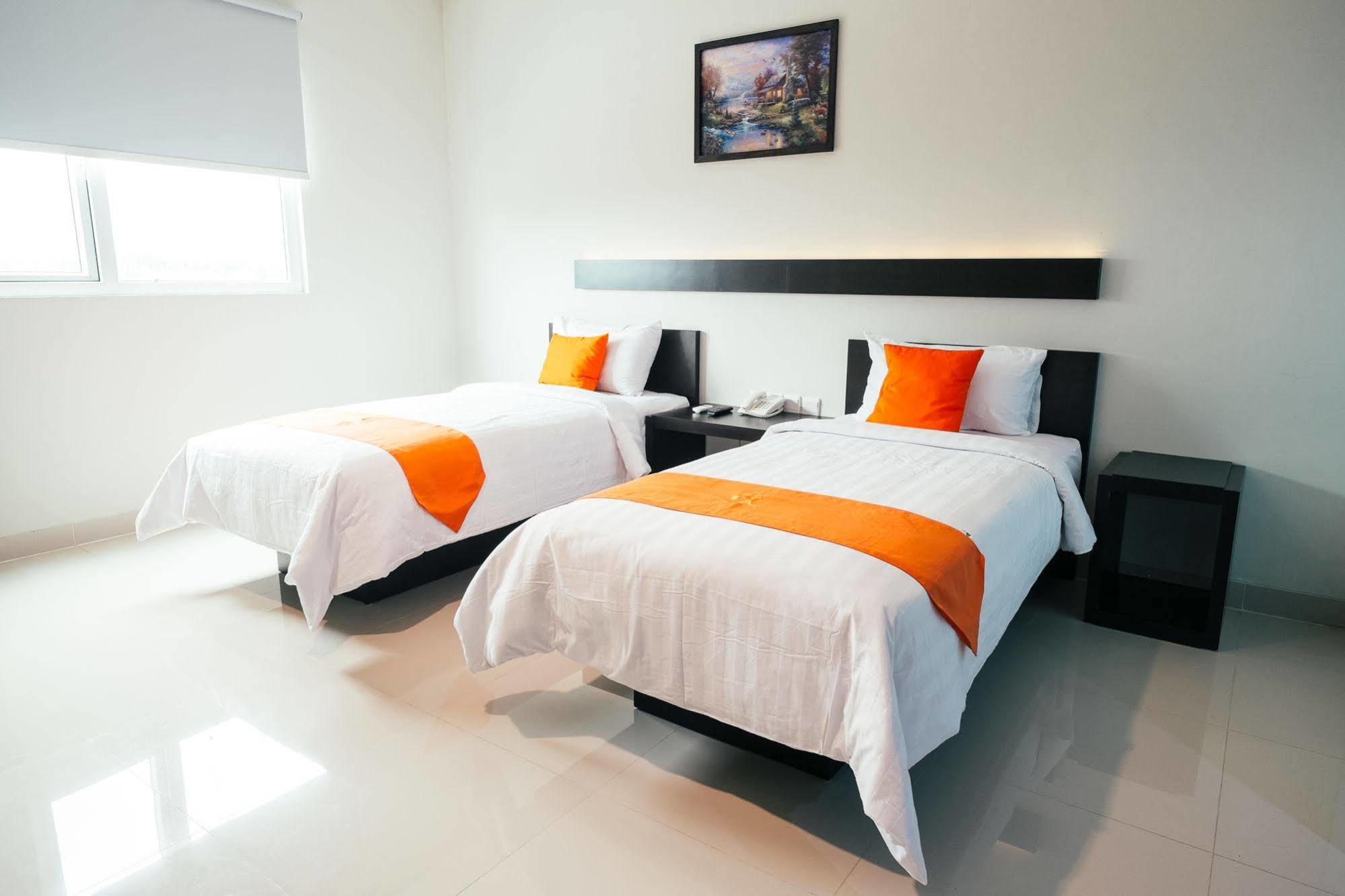 Alpha Hotel 3*
